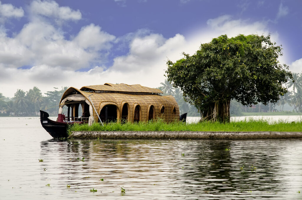 houseboats in Alappuzha